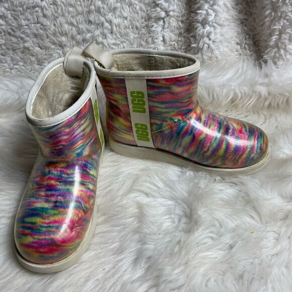 UGG Big Kids Classic Clear Mini Pixelate Boot Multi marble Color Boot girl SZ4.5 - Picture 3 of 9